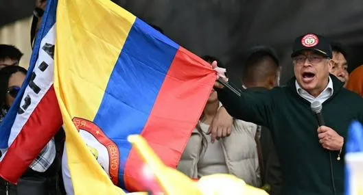 Petro criticó cacerolazo en su contra en Bogotá y Medellín: atacó a la prensa