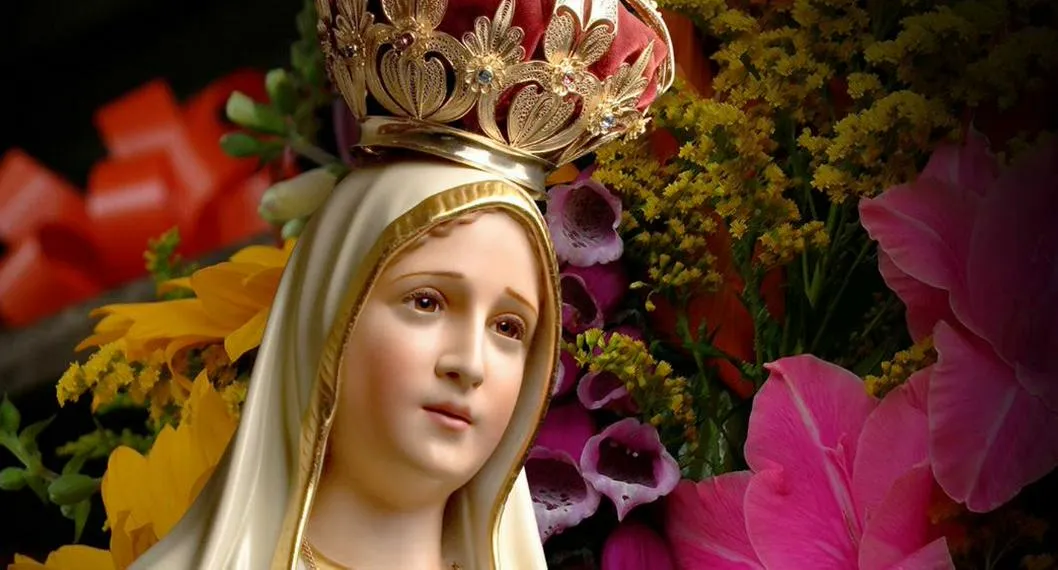 Novena completa a la Virgen de Fátima para celebrar su día: 13 de mayo. Oraciones por días, avemaría, padre nuestro, reflexiones, peticiones y más.