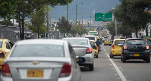 Galán aumentará medidas contra vehículos mal parqueados en las calles de Bogotá