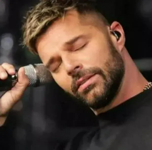 Hombre en Argentina se hizo más de 30 cirugías para parecerse a Ricky Martin