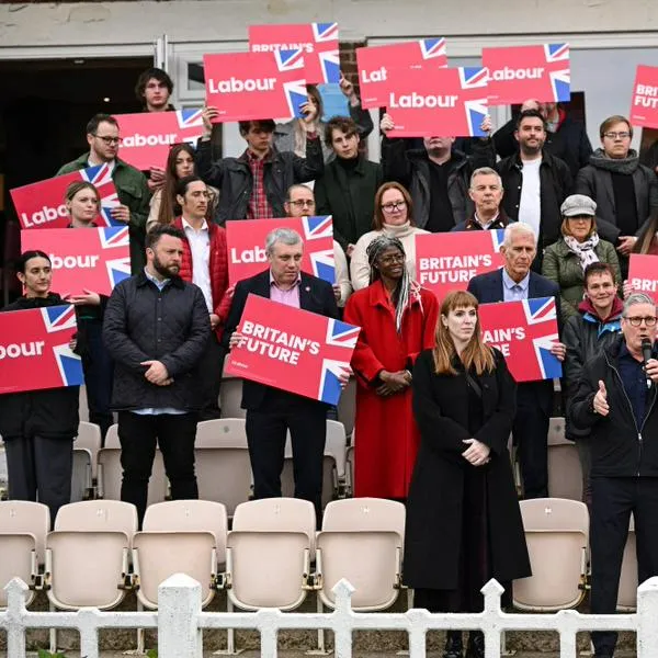 Partido Laborista ganó elecciones legislativas parciales de Reino Unido