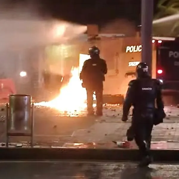 Universidad Nacional de Bogotá: celadores, obligados a tomar gasolina en disturbios.