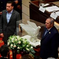 Andrs Calle e Ivn Name, presidentes de Cmara y Senado, durante la sesin especial del Congreso, conmemorando el Da Nacional de la memoria y la solidaridad con las vctimas.