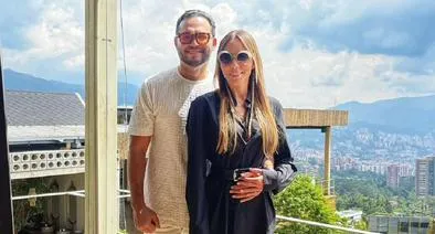 Paula Andrea Betancur y su esposo, en nota sobre por qué la familia de él no quería que estuvieran juntos