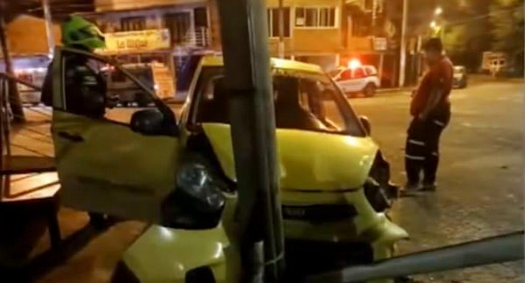Otro taxista víctima de la delincuencia en Cali, le dispararon y chocó contra un poste