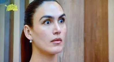 Isabella Santiago fue expulsada de La casa de los famosos por saltar reglas luego de fiesta de Río; mechoneó a Karen Sevillano.