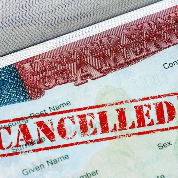 EE.UU. cancela visa a empresarios colombianos por transporte marítimo de migrantes