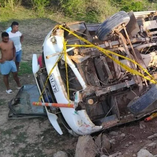 Accidente de bus escolar dejó a 17 niños heridos en El Paso