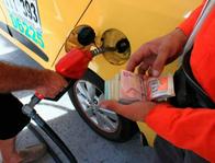 ¡Atención taxistas! Subsidio por alza en la gasolina comenzará en junio, ¿cuánto dinero se entregará?