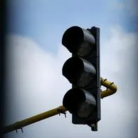 ¿Qué hacer cuando no funciona el semáforo y cómo se reporta?
