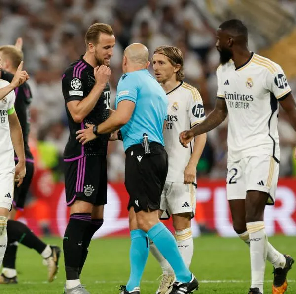 Árbitro Szymon Marciniak  le reconoció al técnico del Bayern Múnich que cometió un error en partido ante Real Madrid por Champions.