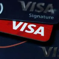 Deudas de colombianos con tarjetas de crédito crece a fin de mes