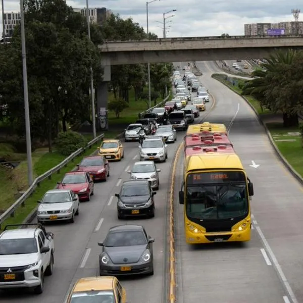 Debate sobre carros híbridos y el pico y placa revive en el Concejo de Bogotá