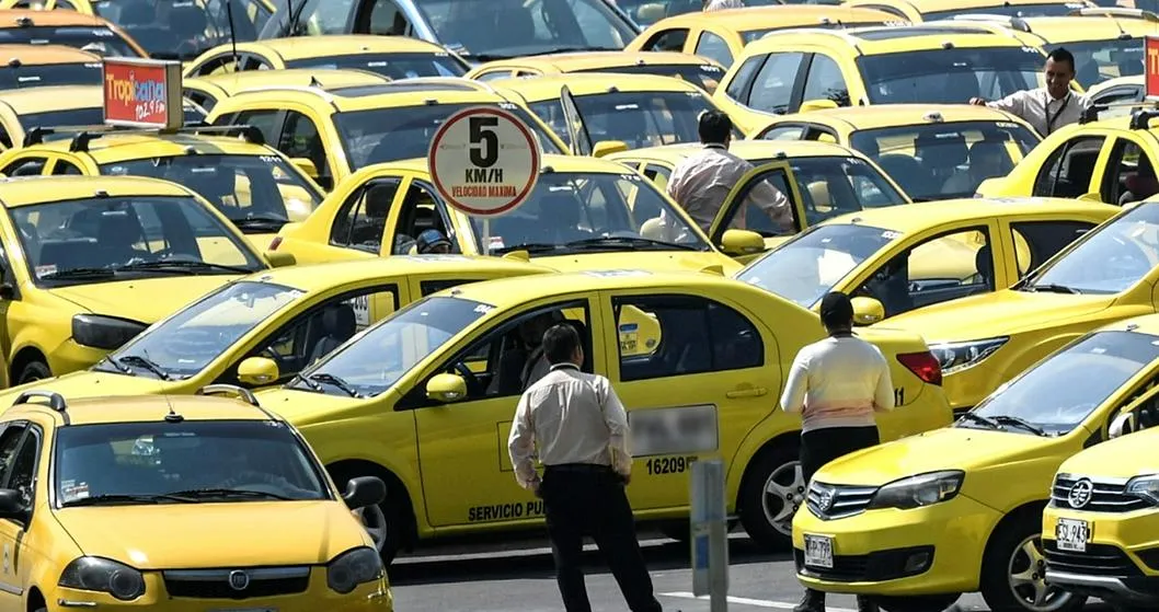 Paro de taxis en Bogotá: en vivo, moviidad, trancones y concnetraciones