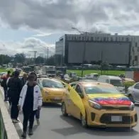 Taxistas en Bogotá anunciaron que tendrán puntos sorpresas en la jornada de marchas en la capital. Podrían hacer planes tortugas. 