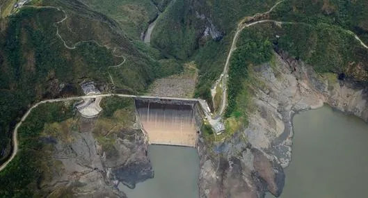 Dan fecha de hasta cuándo irá el racionamiento de agua en Bogotá; sería en varios meses y el panorama es bastante desolador. 