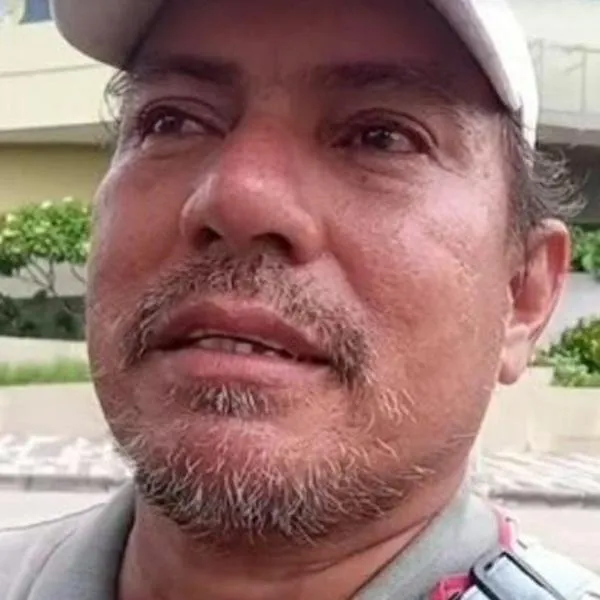 Padre de presunto ladrón, que fue dado de baja, rompió en llanto y dio palabras