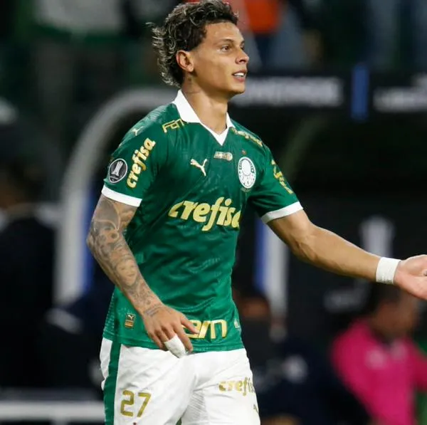 Richard Ríos rompió el arco en Palmeiras vs. Ind. del Valle y marcó golazo en Libertadores