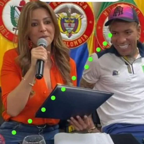 Dayro Moreno recibió botella de aguardiente como regalo de Gobernación de Tolima