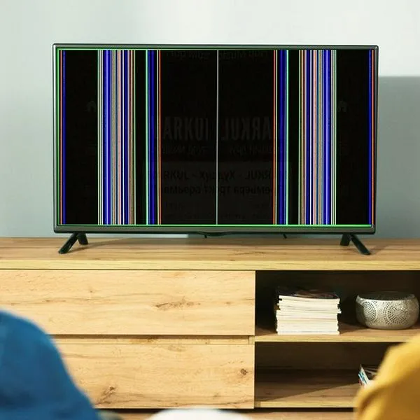 Televisor con rayas, en nota sobre por qué pueden salir