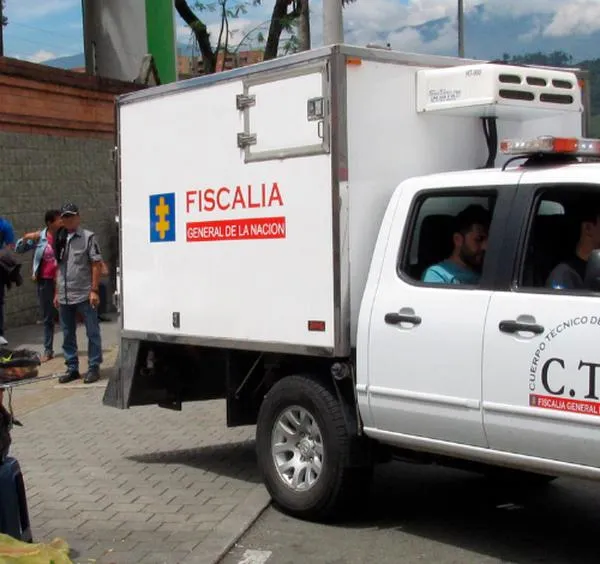 Llegó a Policlínica golpeado y murió