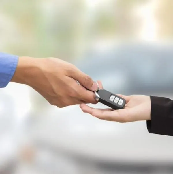 Carros, camionetas y camiones, difíciles de comprar.