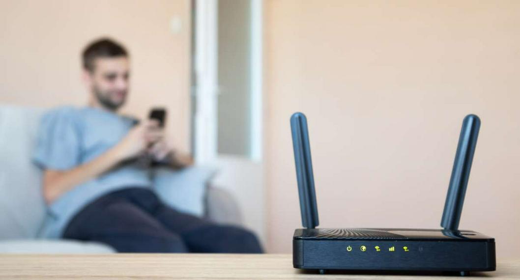Foto de router, en nota de cómo medir velocidad de Internet gratis con Google para comprobar si es la pagada