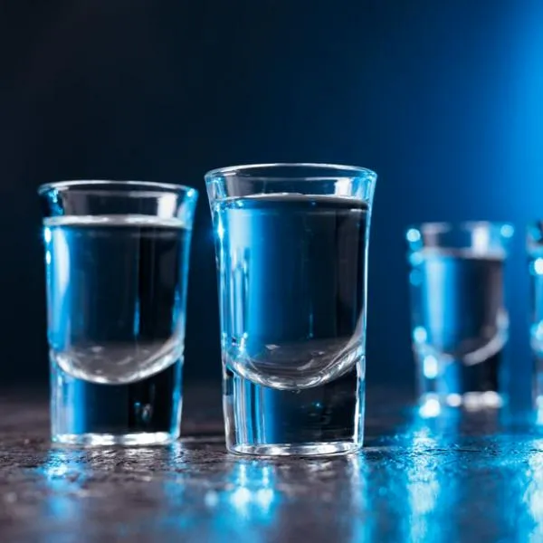 El Aguardiente Rosado de la La Fábrica de Licores del Tolima volvió para quedarse