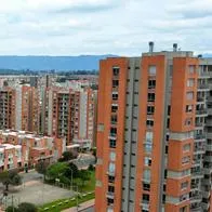 Edificios en Colombia y parqueaderos de visitantes para los apartamentos