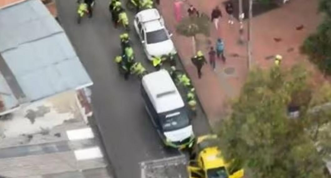 Persecución de película en Bogotá: helicóptero siguió a camión de gaseosas que fue robado por delincuentes. Los agarraron en tiempo récord. 
