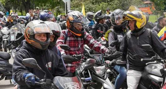 Motos en Colombia dejarían de ser inmovilizadas y conductores se ahorrarían una plata bastante larga por multas que les hacen.