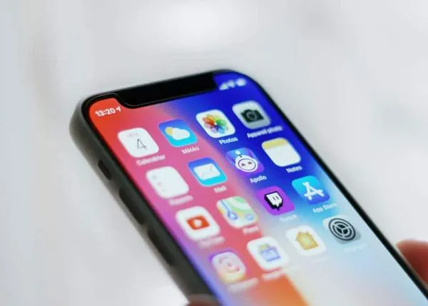 Usuarios de iPhone del mundo se quejan por actualización de sistema: ¿por qué?