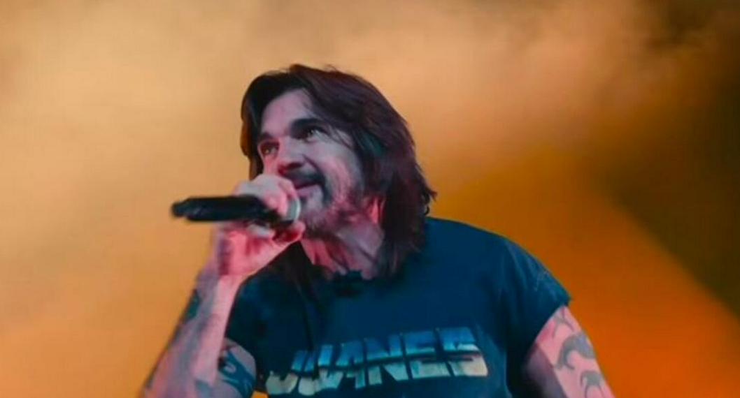 El cantante Juanes sorprendió a sus seguidores durante un concierto en Pereira de cómo fue su primera vez en un motel. Puso a reír a más de uno.