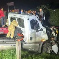 En Zipaquirá se chocaron dos tractomulas, los conductores resultaron heridos
