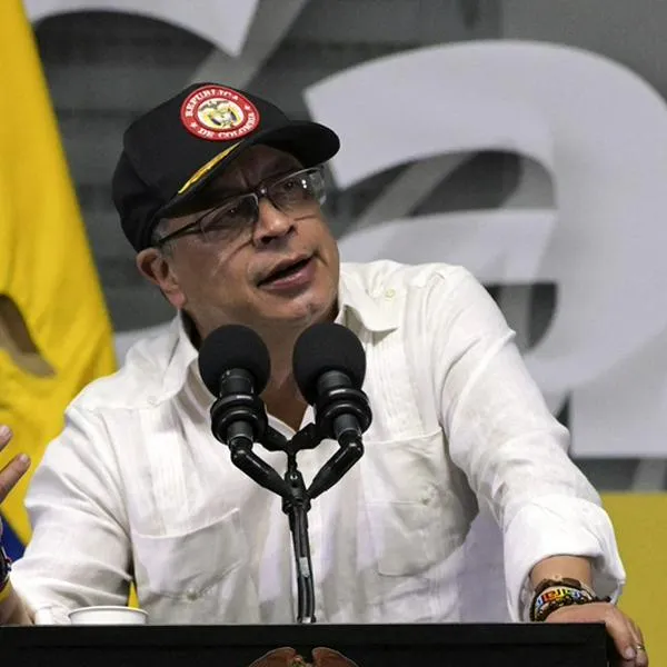 Gustavo Petro sigue hablando de Israel y España, pero le piden que vea al Cauca