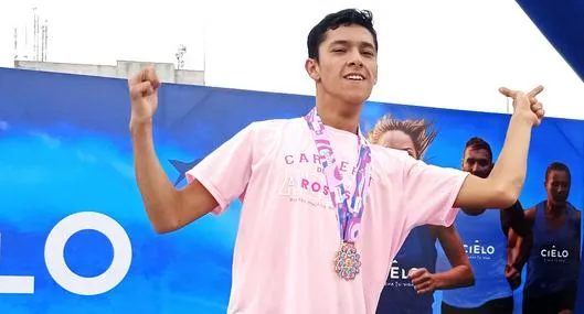 Atleta colombiano Andrés Camilo Gallo, que está cerca de récord mundial y busca apoyo.