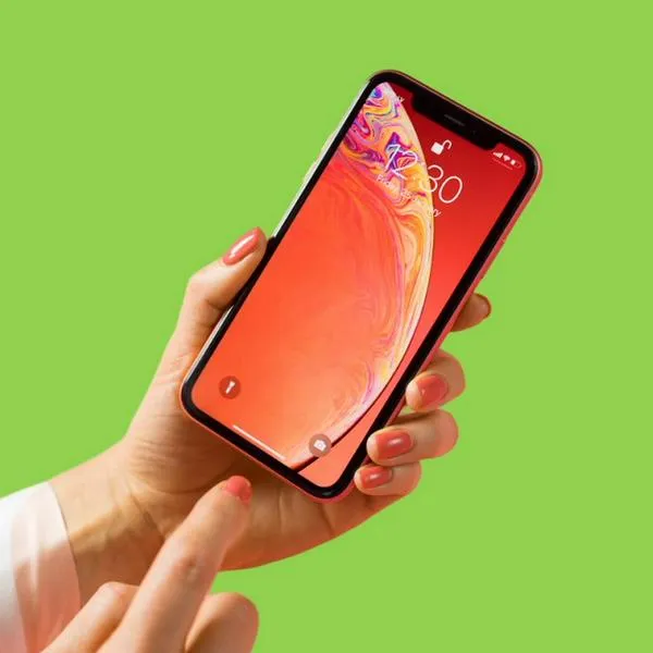 Celular, en nota sobre cómo poner fondo de pantalla que se mueva 