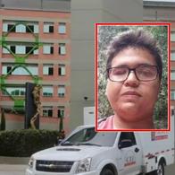 La extraña muerte de un joven en un salón de una universidad: fue hallado por un vigilante