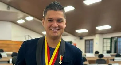 Élder Dayán Díaz, en nota sobre quién es su hermano que no es hijo de Diomedes