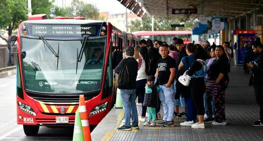 Transmilenio: cómo mirar si tiene multas por colarse en buses y estaciones