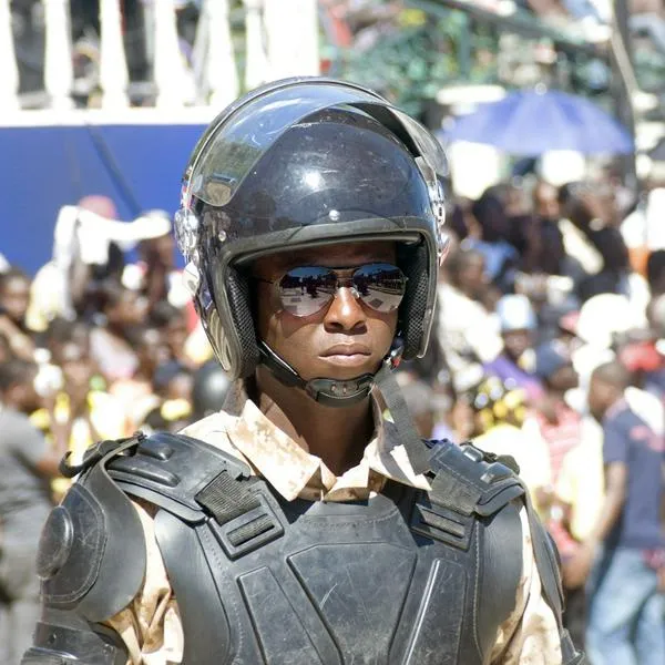 Canciller dice que Petro pidió plan para entrenar en Colombia a policías de Haití
