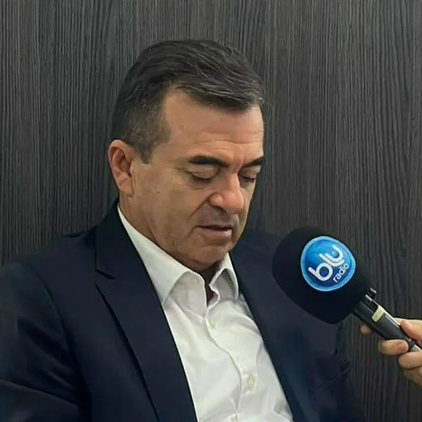 Olmedo López afirma que al escándalo de los carrotanques le falta un nombre