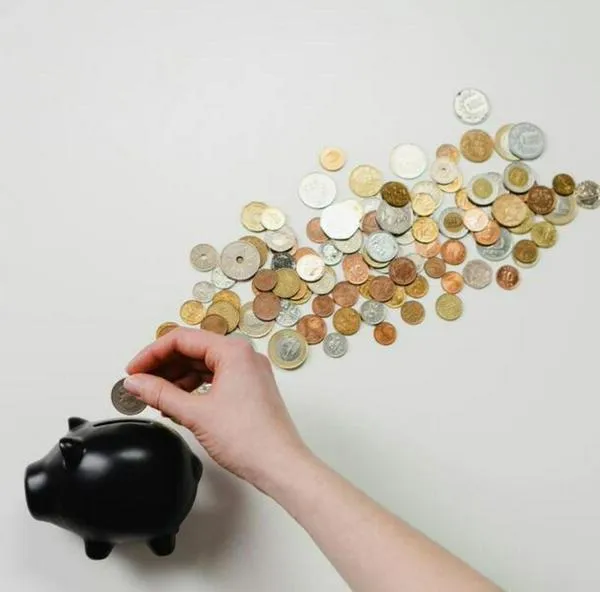 Datacrédito explicó cómo no ahogarse con deudas y tener hábitos de ahorro