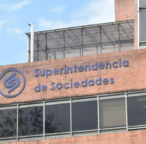 Supersociedades sanciona a tres empresas por ocultar información
