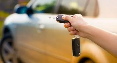 Foto de llave de vehículo, en nota de por qué empieza a fallar la llave del carro y truco para solucionar el problema
