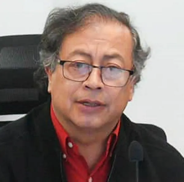 IPS en Colombia que no atiendan profesores serán sancionadas, dijo Gustavo Petro