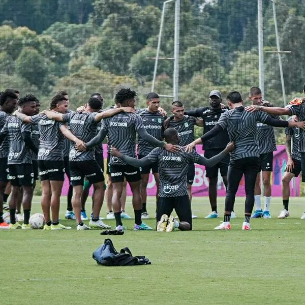 Atlético Nacional sigue buscando refuerzos y habría empezado conversaciones para contratar a Roger Martínez, de Racing.