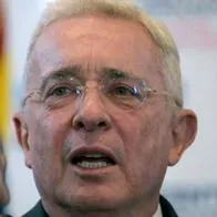 Insisten en acusaciones contra Álvaro Uribe por presunto tráfico de influencias
