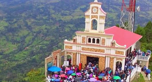 Oración completa para pedir un favor, milagro o intercesión al Cristo del Cerro de Somondoco, Boyacá. Es reconocido por cumplir las peticiones.