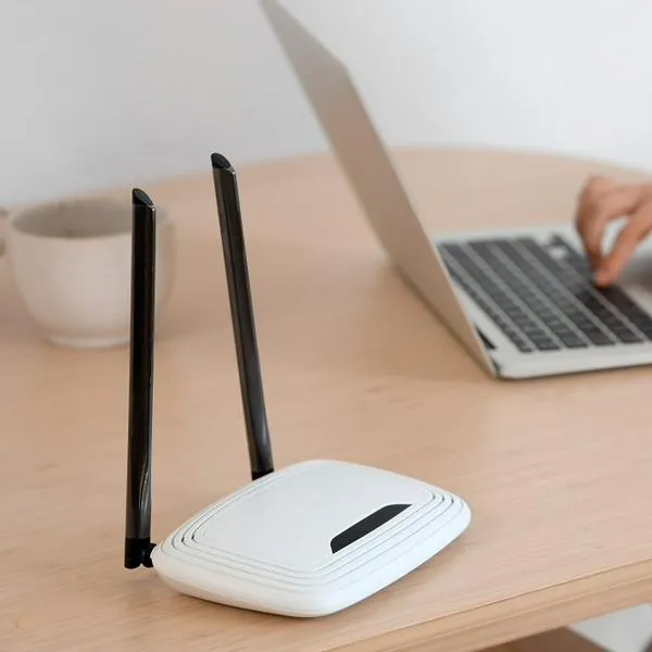 Módem, en nota sobre cómo deben ir las antenas para mejorar la conexión